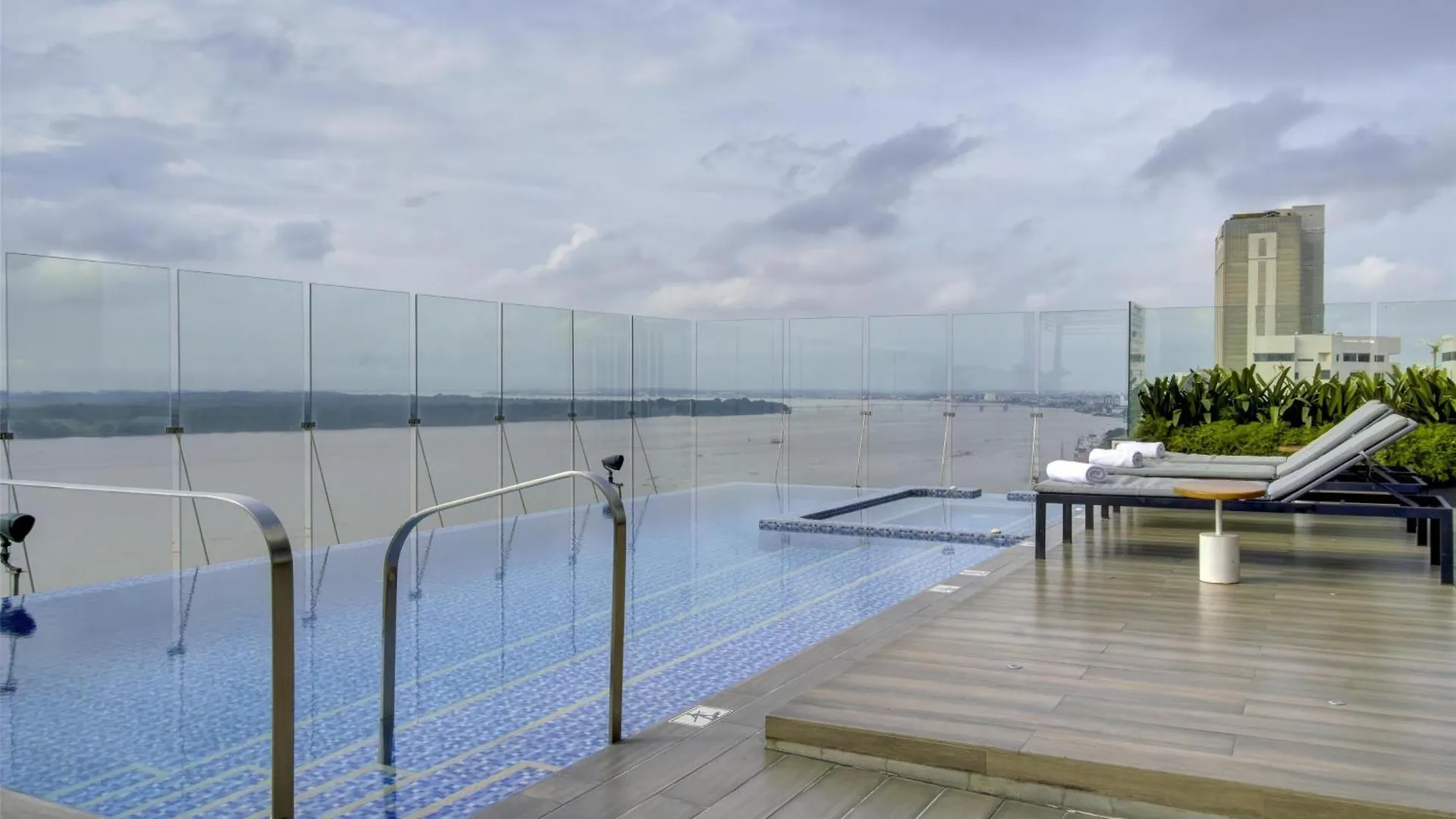 Hotel Doubletree By Hilton Guayaquil