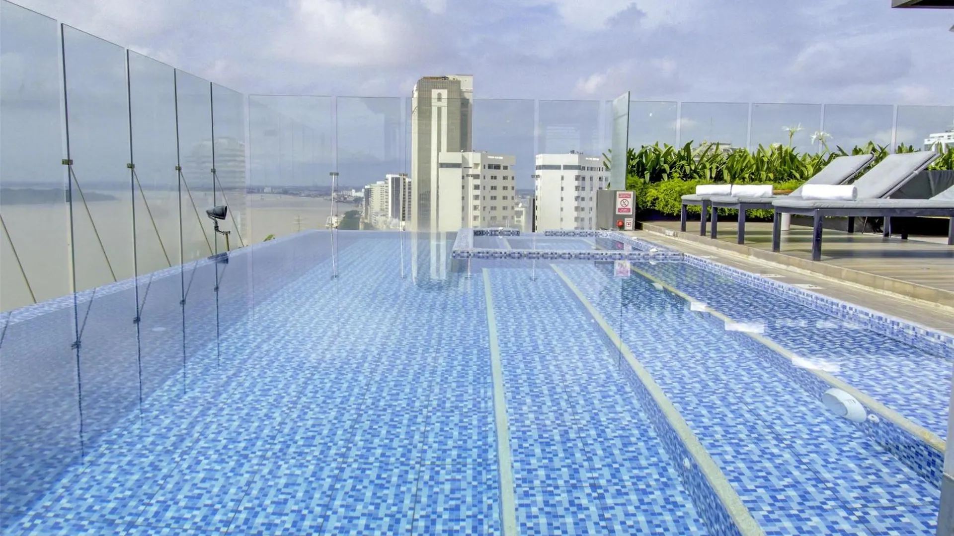 Hotel Doubletree By Hilton Guayaquil