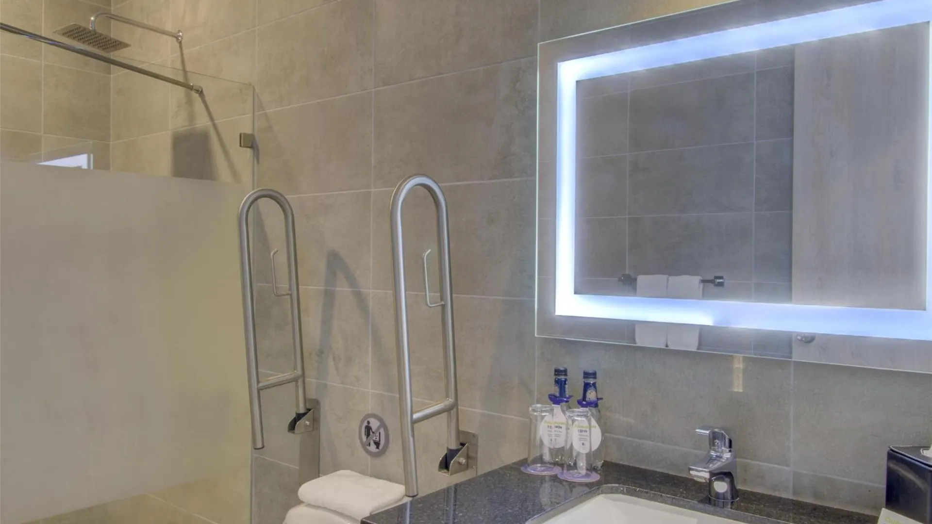 Doubletree By Hilton Guayaquil Hotel