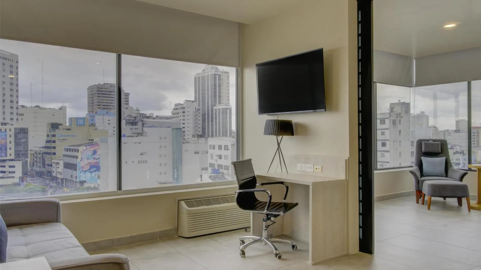 Doubletree By Hilton Guayaquil Hotel